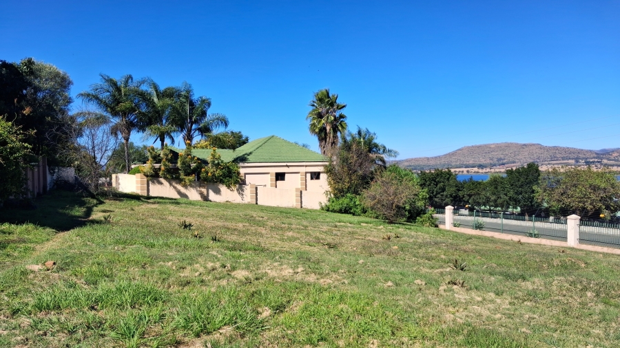 0 Bedroom Property for Sale in Kosmos Ridge North West